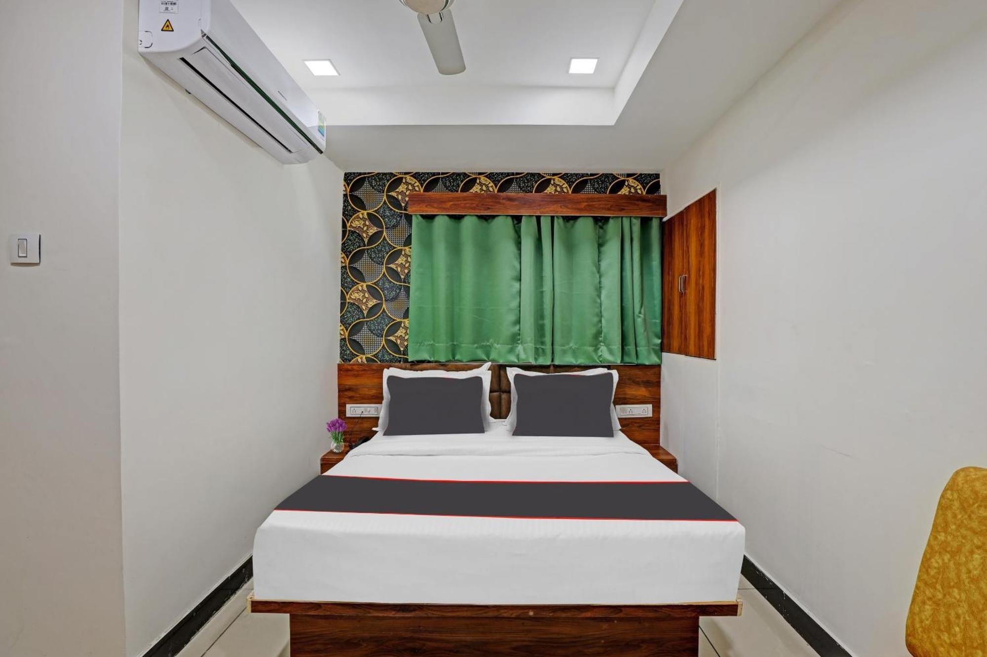Capital O Bhavya Villa Ахмедабад Экстерьер фото